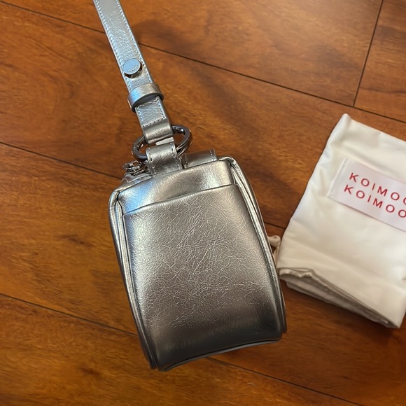 Koimooi Pillow Shoulder Bag - Picture 3 of 11